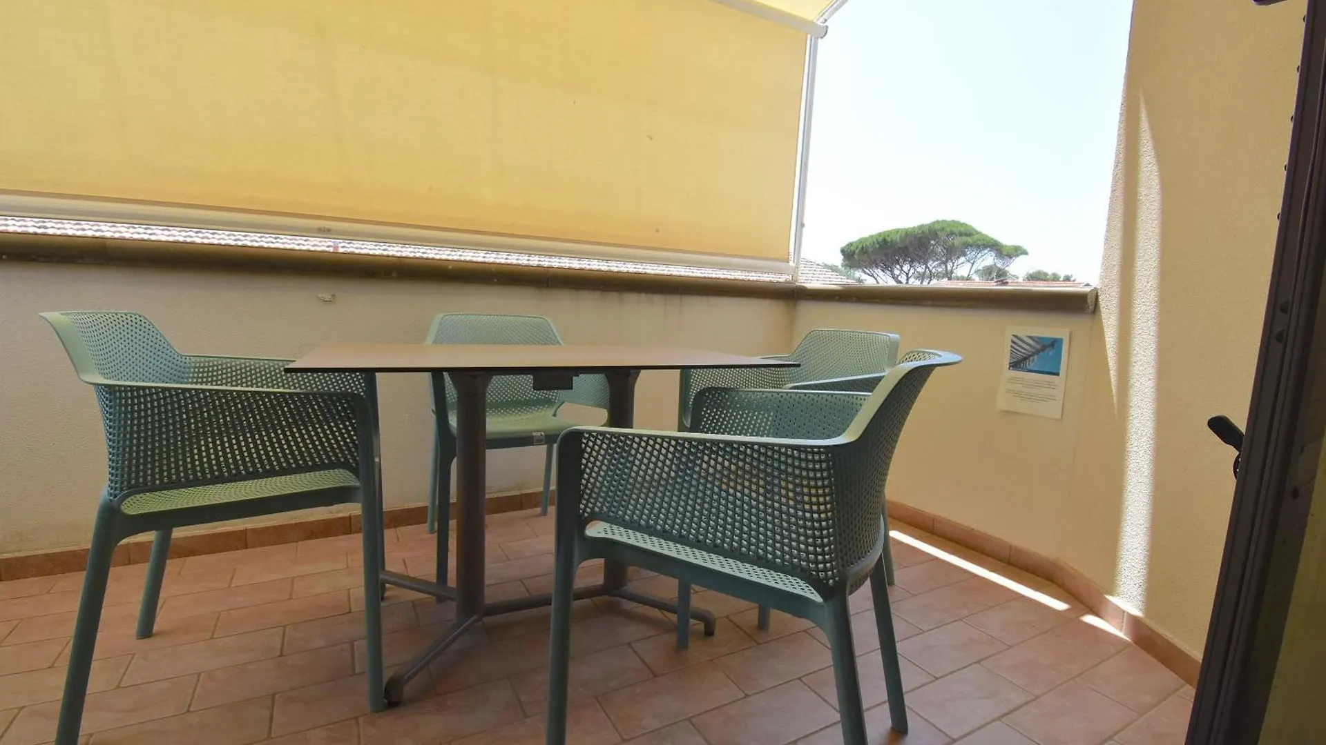 Residence Il Cardellino San Vincenzo Hotel apartamentowy